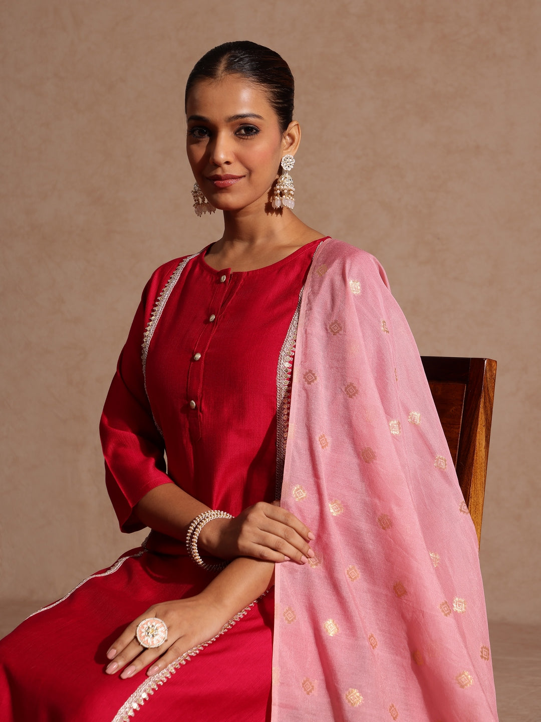 Ninnique Women's Pink Silk Blend Embellished Straight Kurta Set