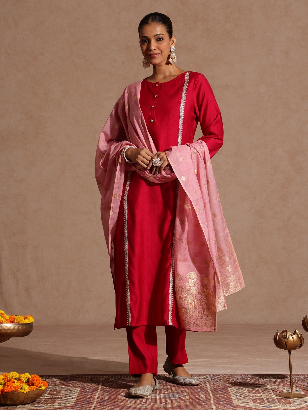 Ninnique Women's Pink Silk Blend Embellished Straight Kurta Set