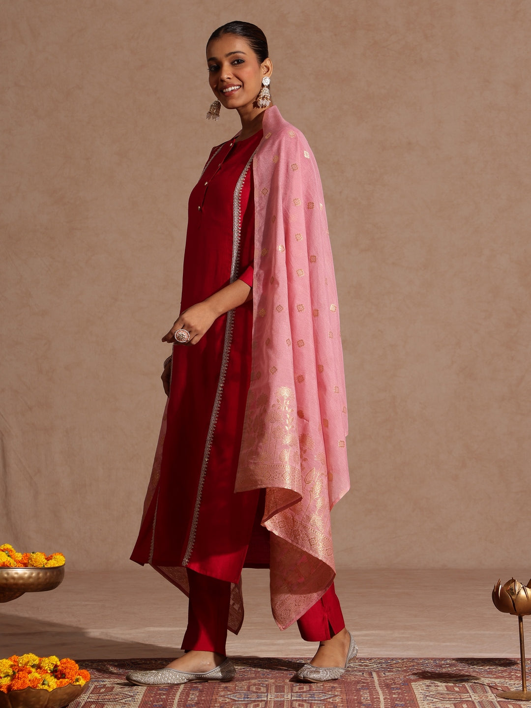 Ninnique Women's Pink Silk Blend Embellished Straight Kurta Set
