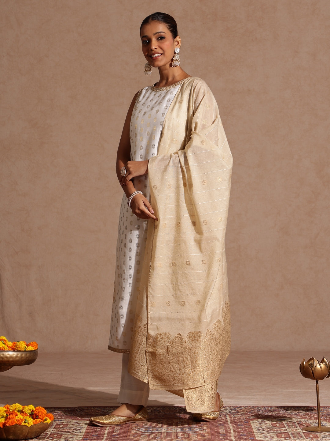 Ninnique Women's White Silk Blend Embellished Gold Printed Straight Kurta Set