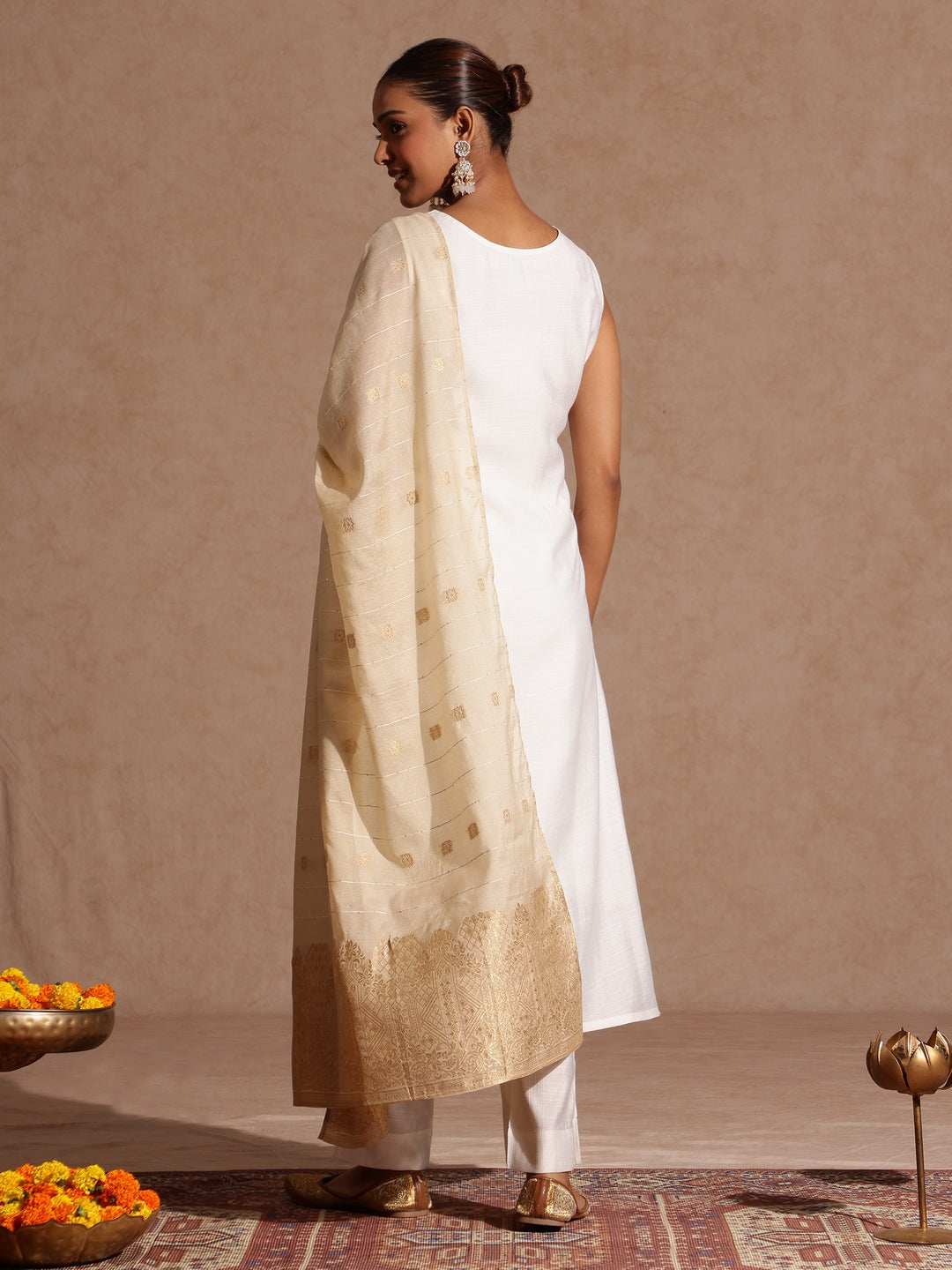Ninnique Women's White Silk Blend Embellished Gold Printed Straight Kurta Set