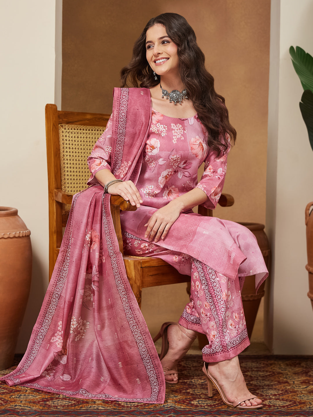 Ninnique Women's Pink Cotton Blend Floral Printed Straight Kurta Set