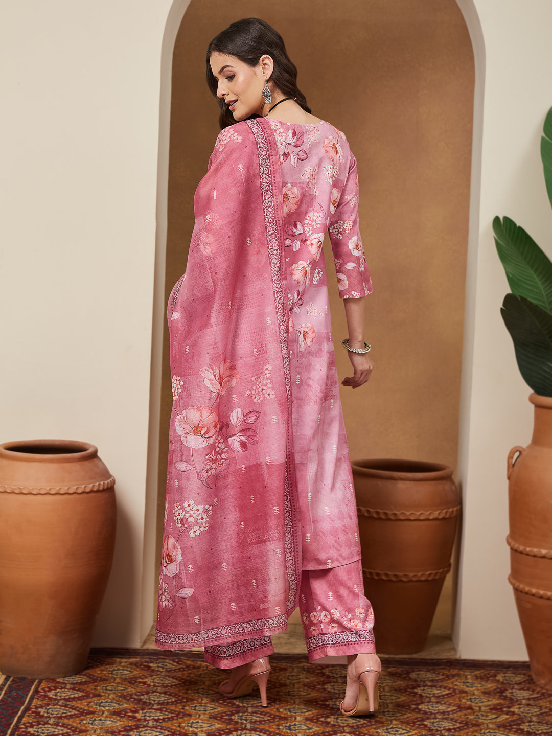 Ninnique Women's Pink Cotton Blend Floral Printed Straight Kurta Set