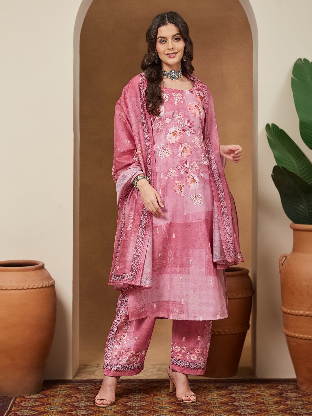 Ninnique Women's Pink Cotton Blend Floral Printed Straight Kurta Set