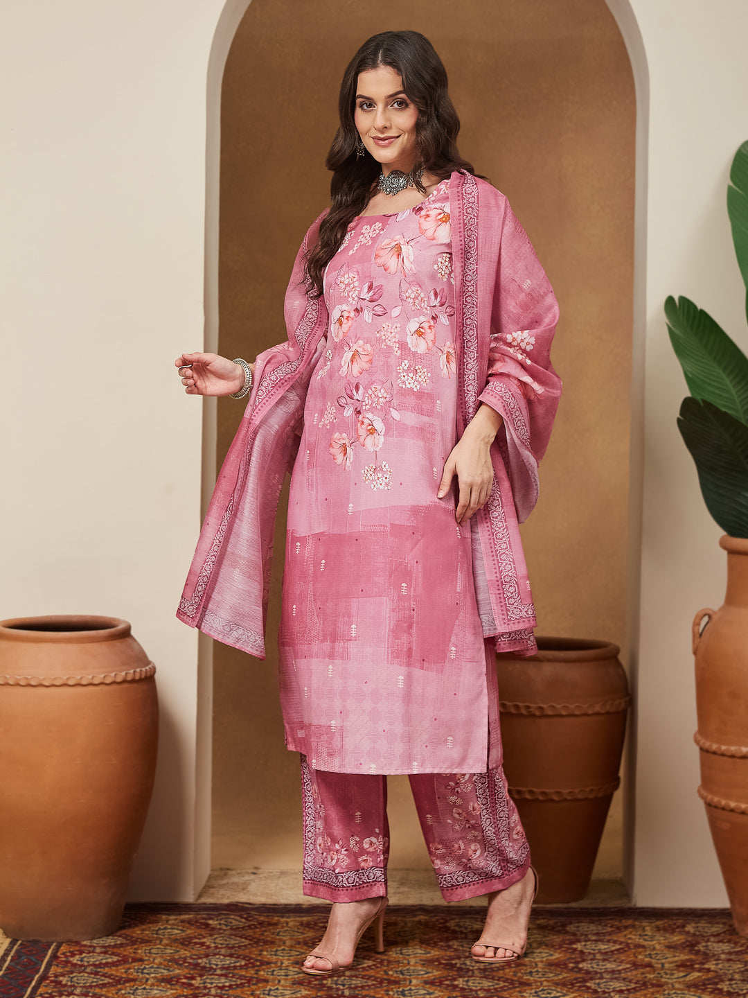 Ninnique Women's Pink Cotton Blend Floral Printed Straight Kurta Set