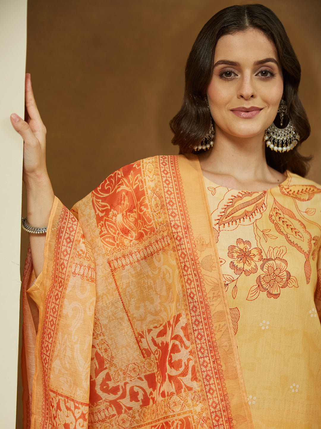 Ninnique Women's Yellow Cotton Blend Floral Printed Straight Kurta Set