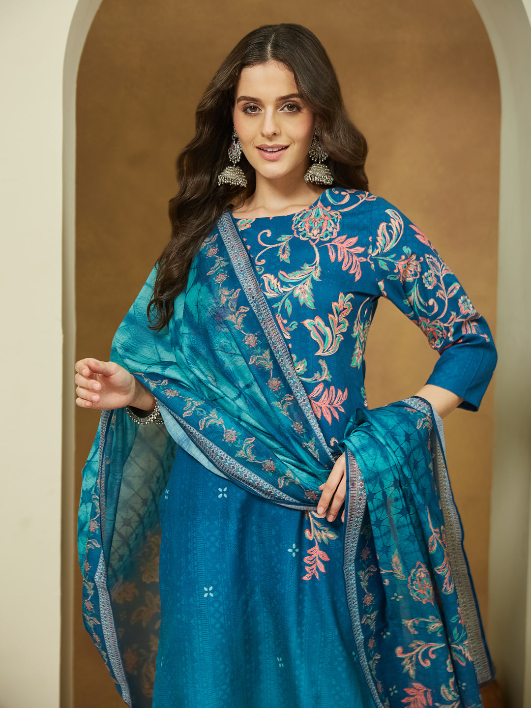Ninnique Women's Teal Blue Cotton Blend Floral Printed Straight Kurta Set