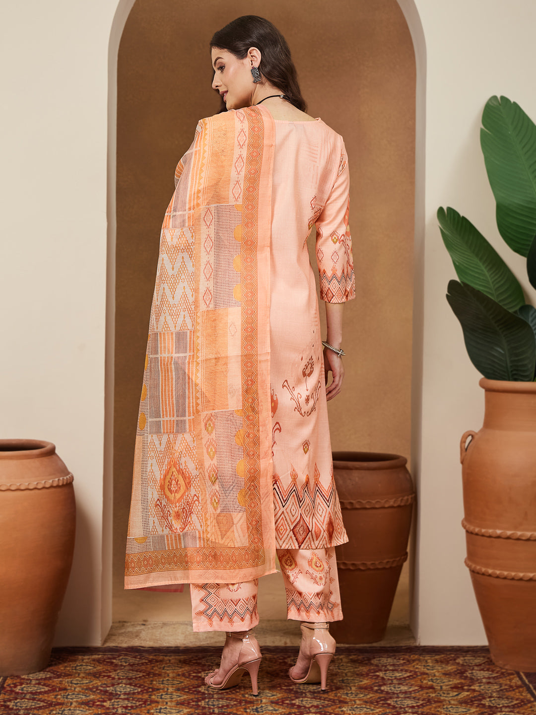 Ninnique Women's Peach Cotton Blend Geometric Printed Straight Kurta Set