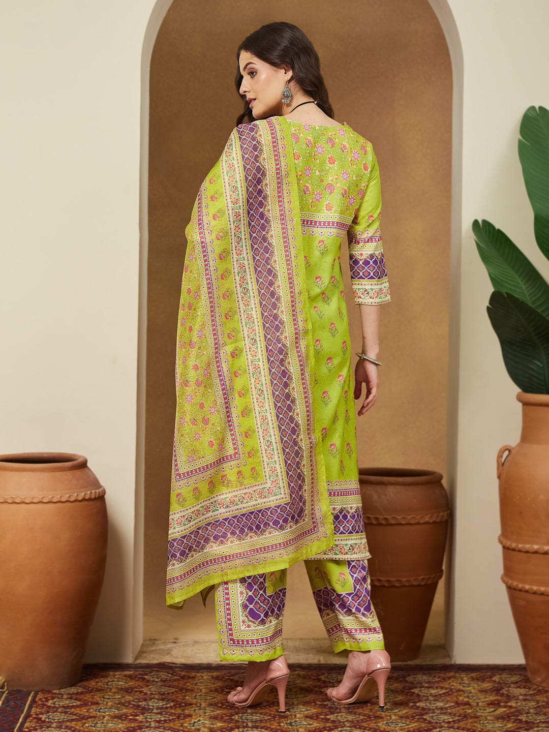 Ninnique Women's Green Cotton Blend Floral Printed Pakistani Style Straight Kurta Set
