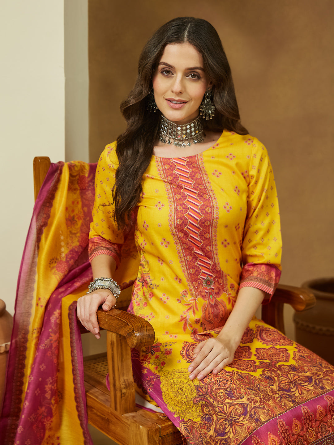 Ninnique Women's Yellow Cotton Blend Floral Printed Straight Kurta Set