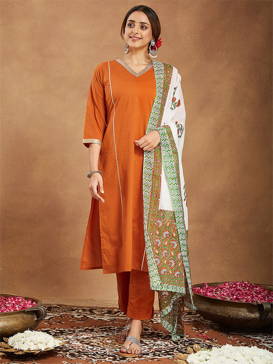 Ninnique Women's Orange Pure Cotton Solid Straight Kurta Set