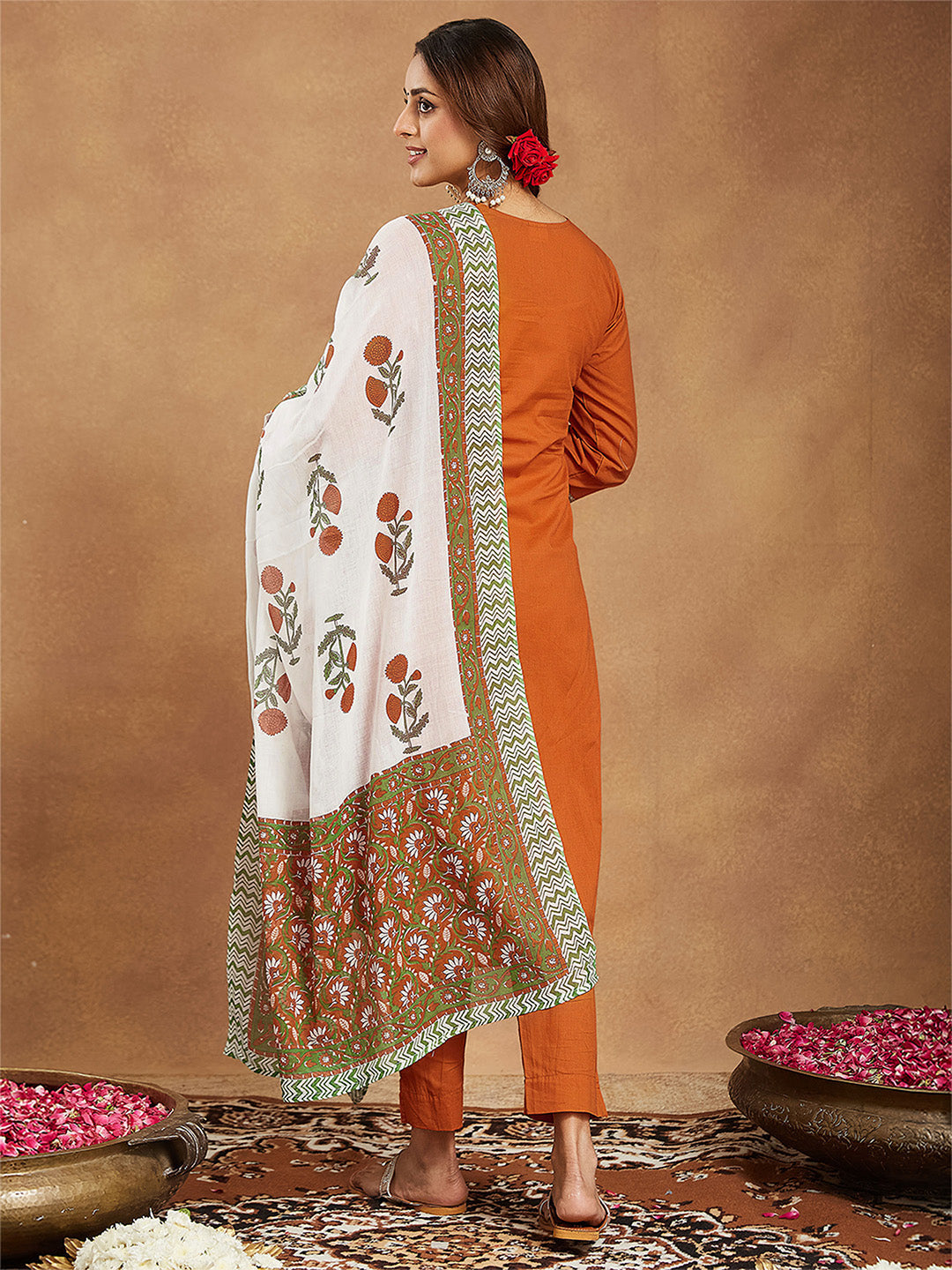 Ninnique Women's Orange Pure Cotton Solid Straight Kurta Set