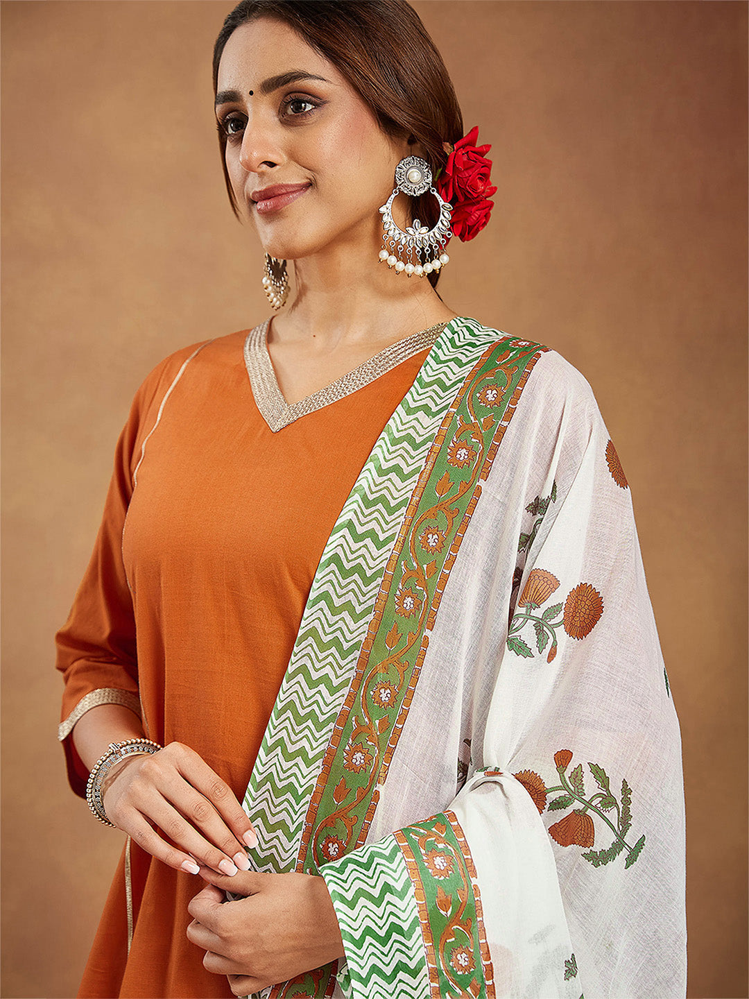 Ninnique Women's Orange Pure Cotton Solid Straight Kurta Set