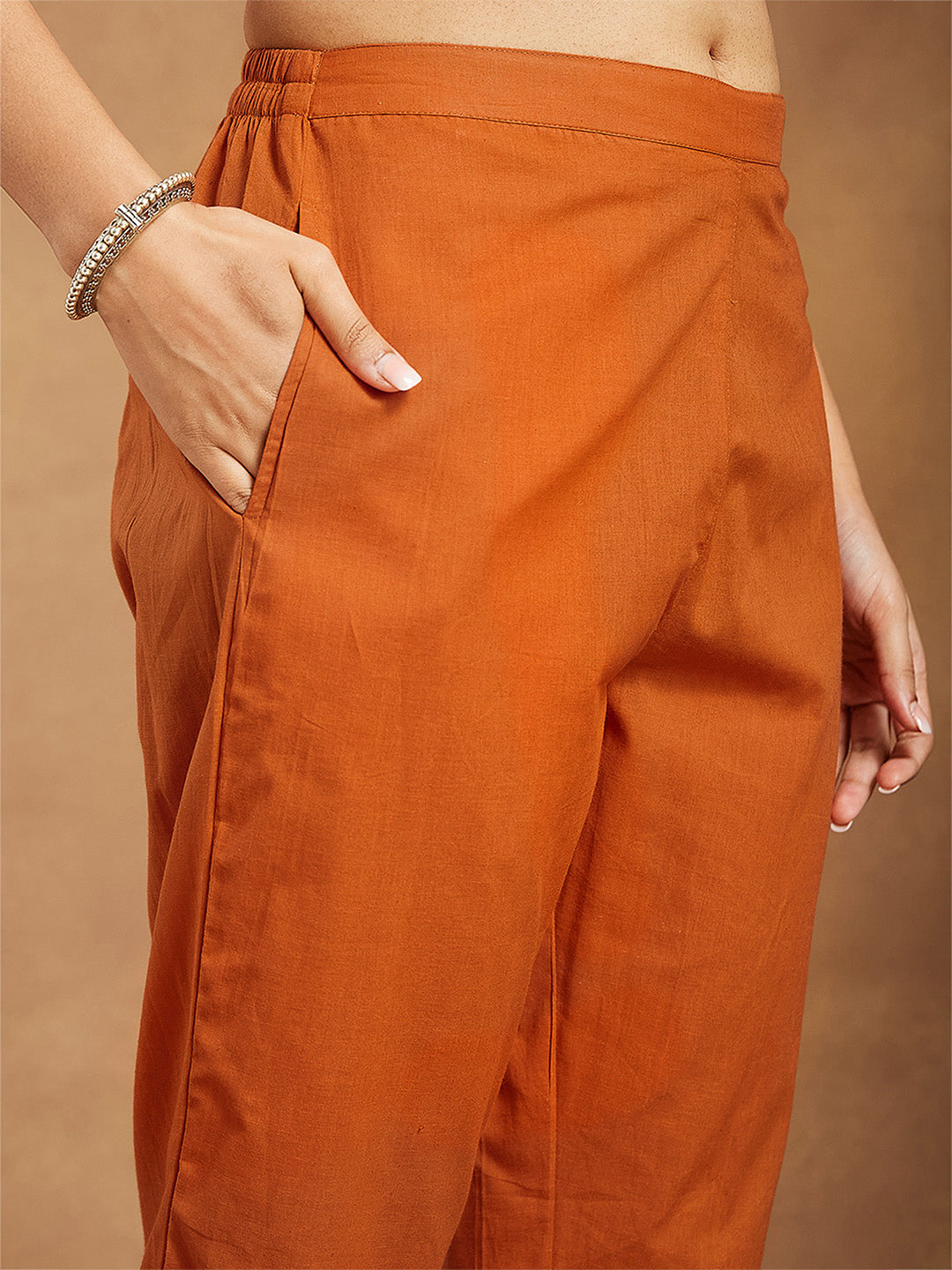 Ninnique Women's Orange Pure Cotton Solid Straight Kurta Set