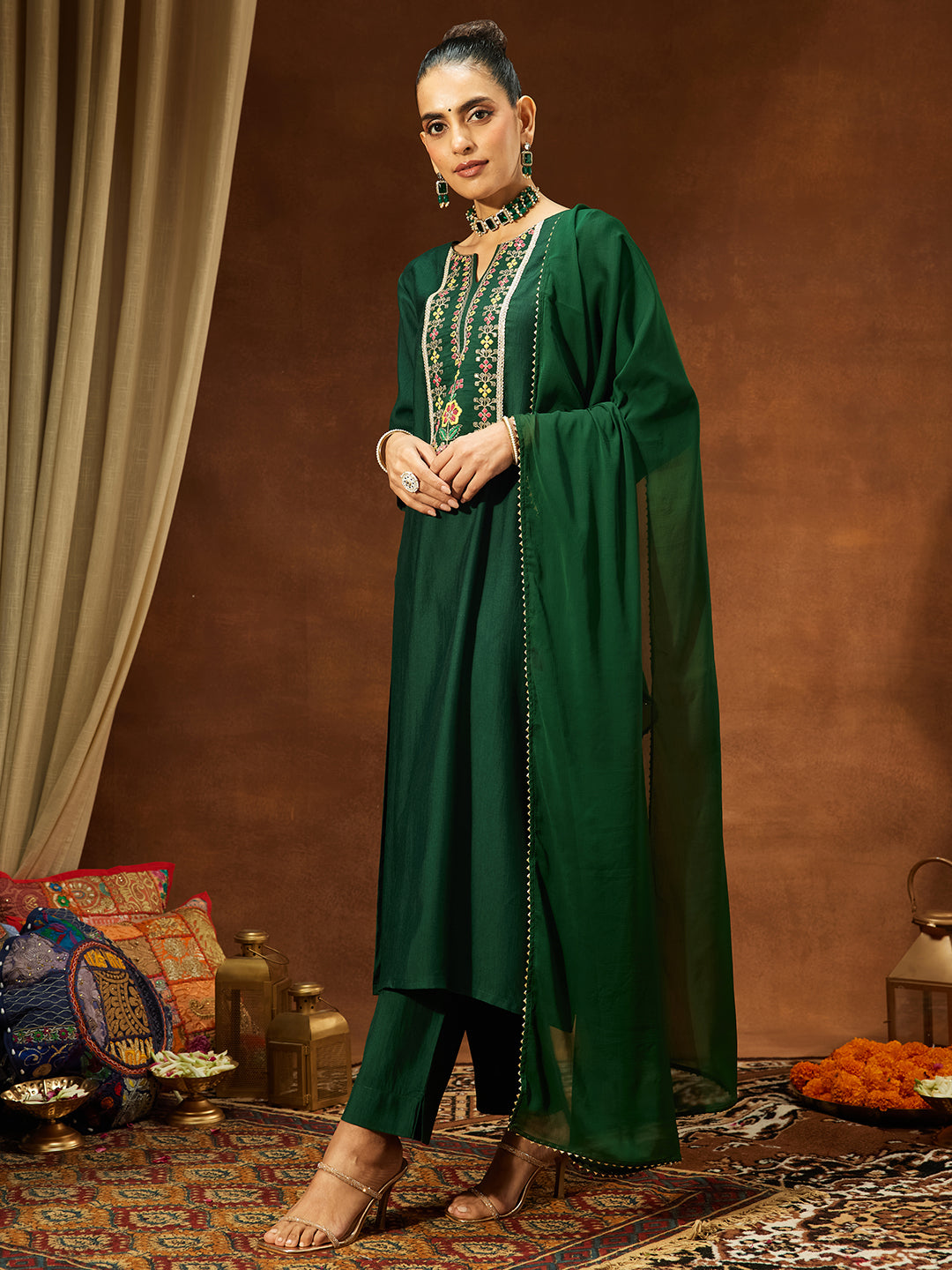 Ninnique Women's Bottle Green Silk Blend Yoke Embroidered Straight Kurta Set