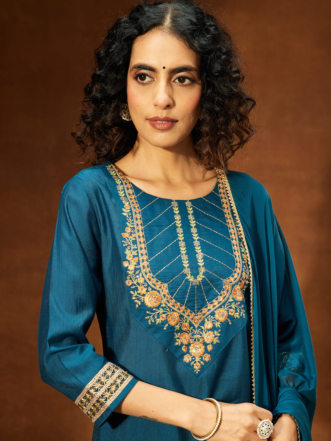 Ninnique Women's Teal Blue Silk Blend Yoke Embroidered Straight Kurta Set