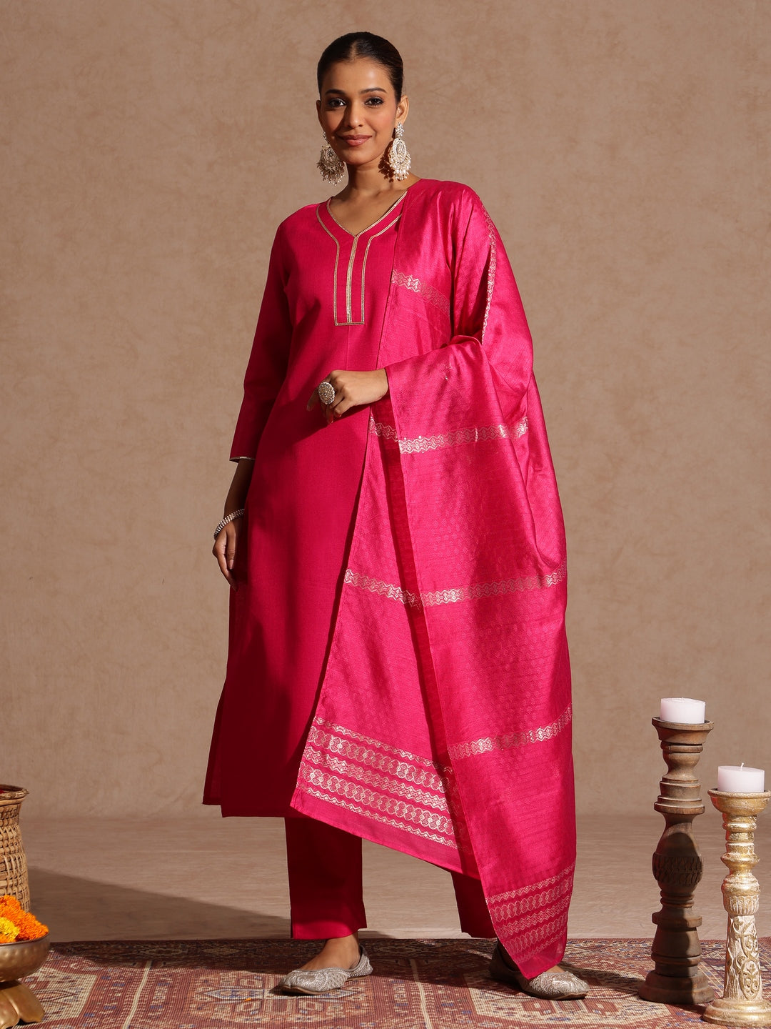 Ninnique Women's Pink Cotton Blend Yoke Design Straight Kurta Set