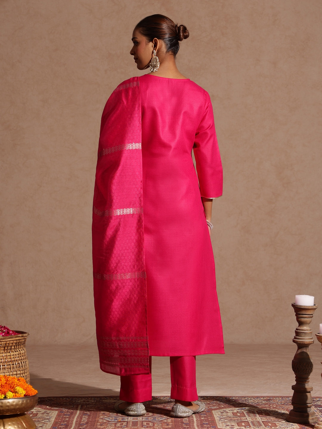 Ninnique Women's Pink Cotton Blend Yoke Design Straight Kurta Set