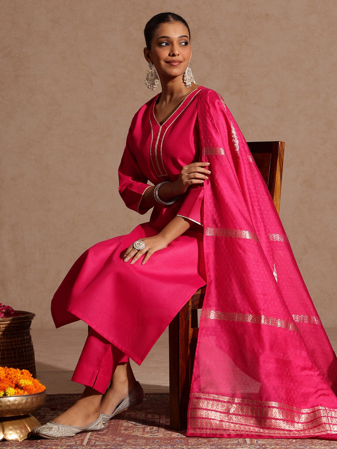 Ninnique Women's Pink Cotton Blend Yoke Design Straight Kurta Set