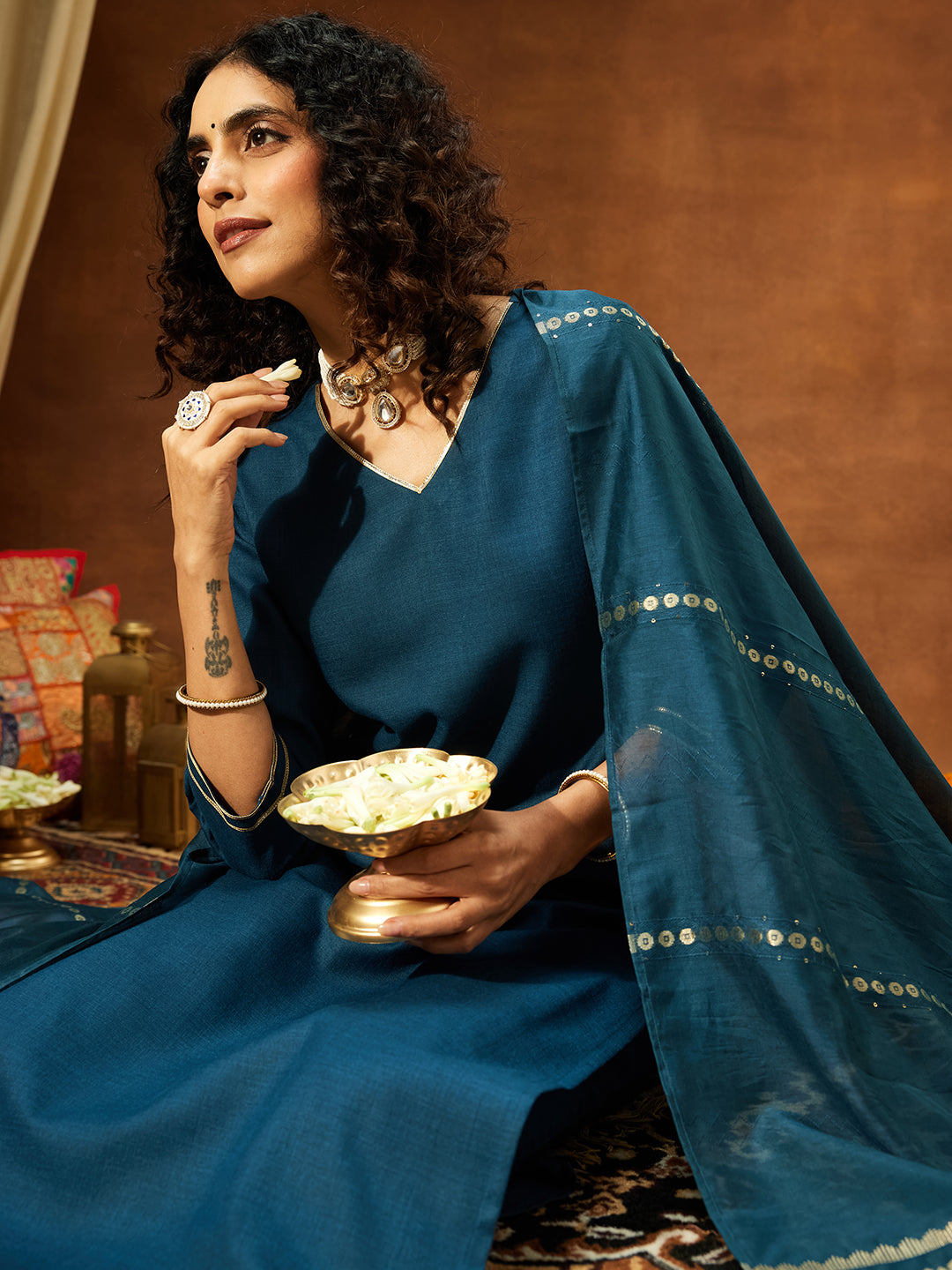 Ninnique Women's Teal Blue Cotton Blend Yoke Design Straight Kurta Set