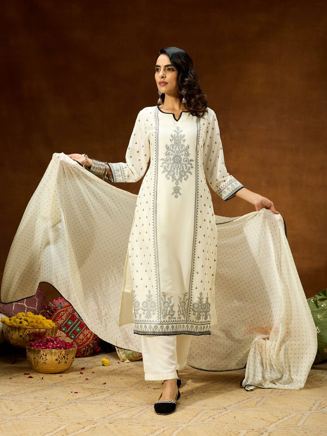 Ninnique Women's White Silk Blend Ethnic Printed Straight Kurta Set