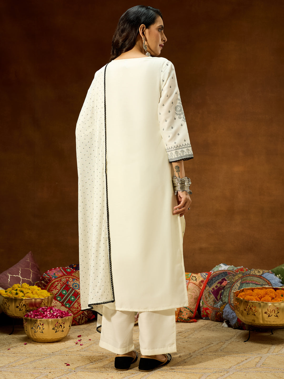 Ninnique Women's White Silk Blend Ethnic Printed Straight Kurta Set