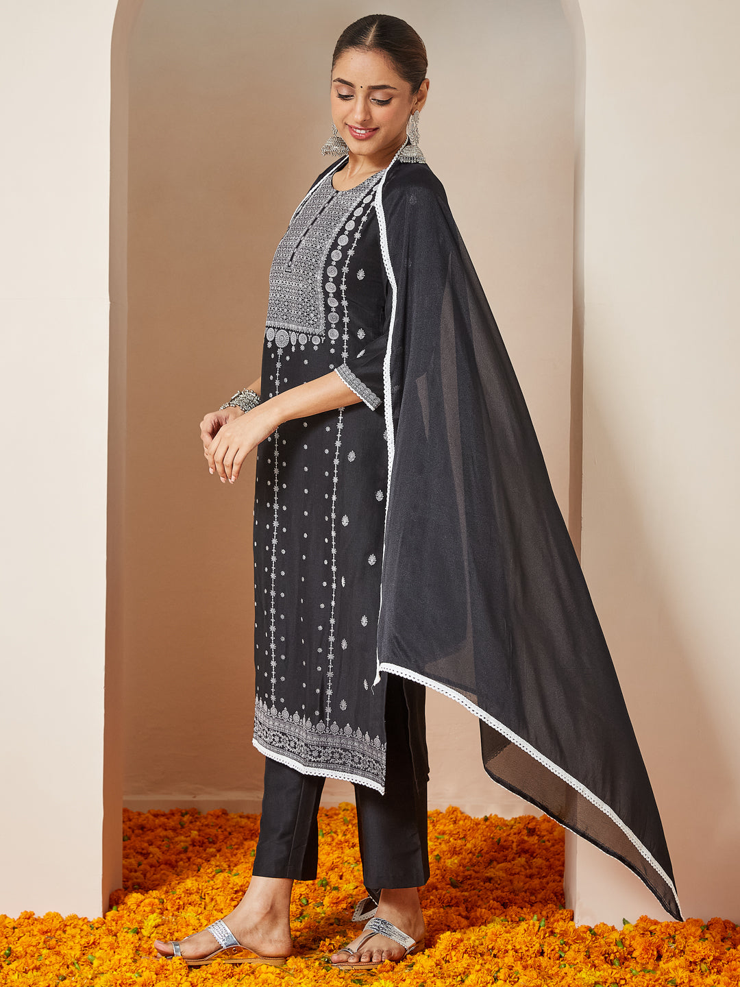 Ninnique Women's Black Silk Blend Embellished Straight Kurta Set