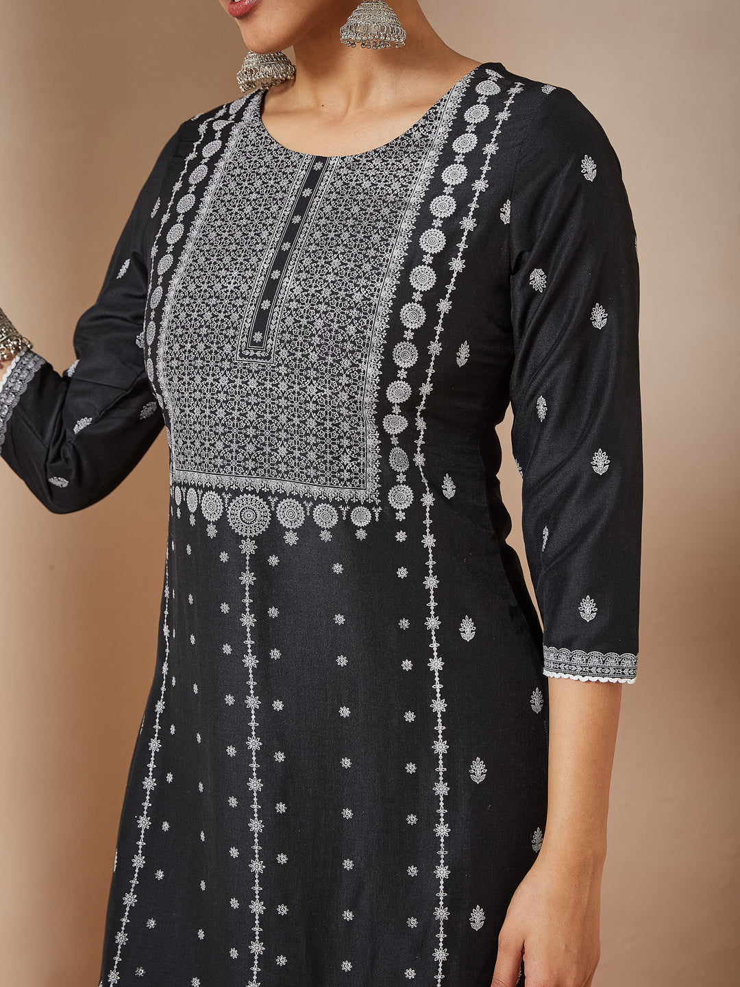 Ninnique Women's Black Silk Blend Embellished Straight Kurta Set