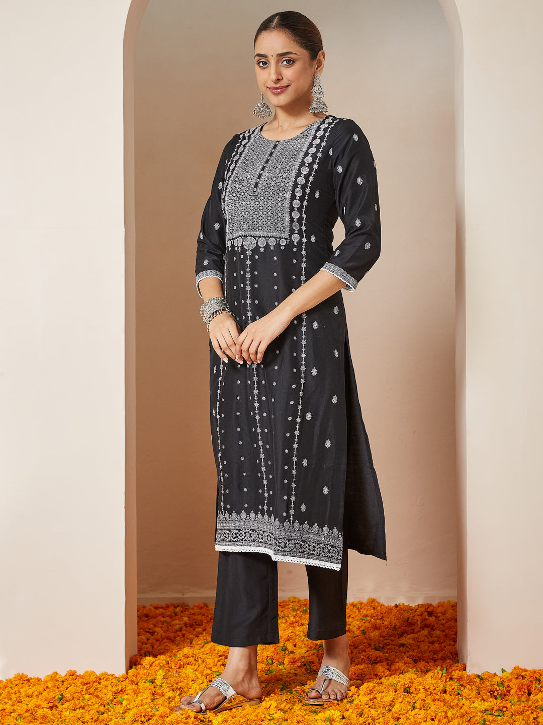 Ninnique Women's Black Silk Blend Embellished Straight Kurta Set