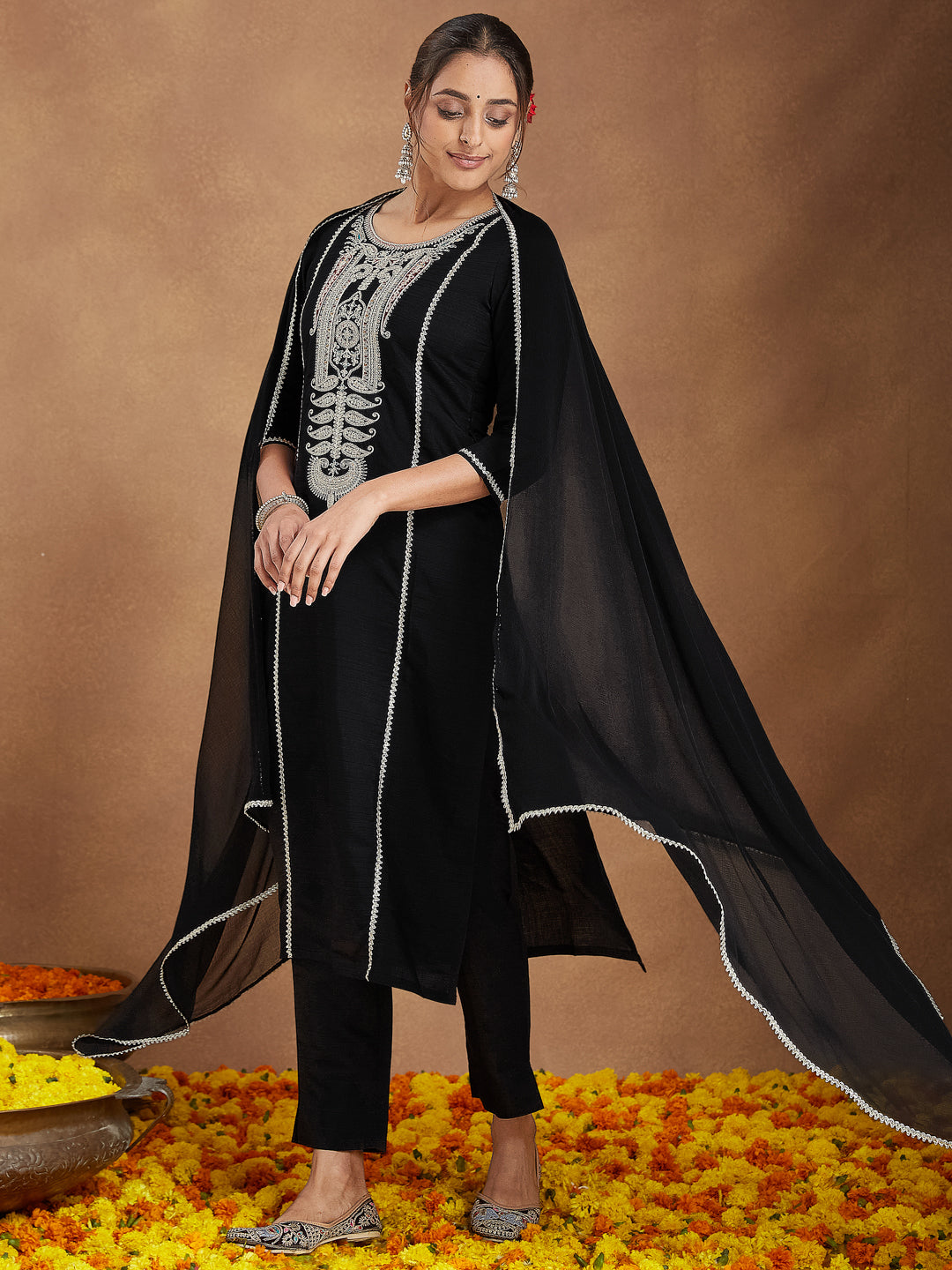 Ninnique Women's Black Silk Blend Embroidered Straight Kurta Set