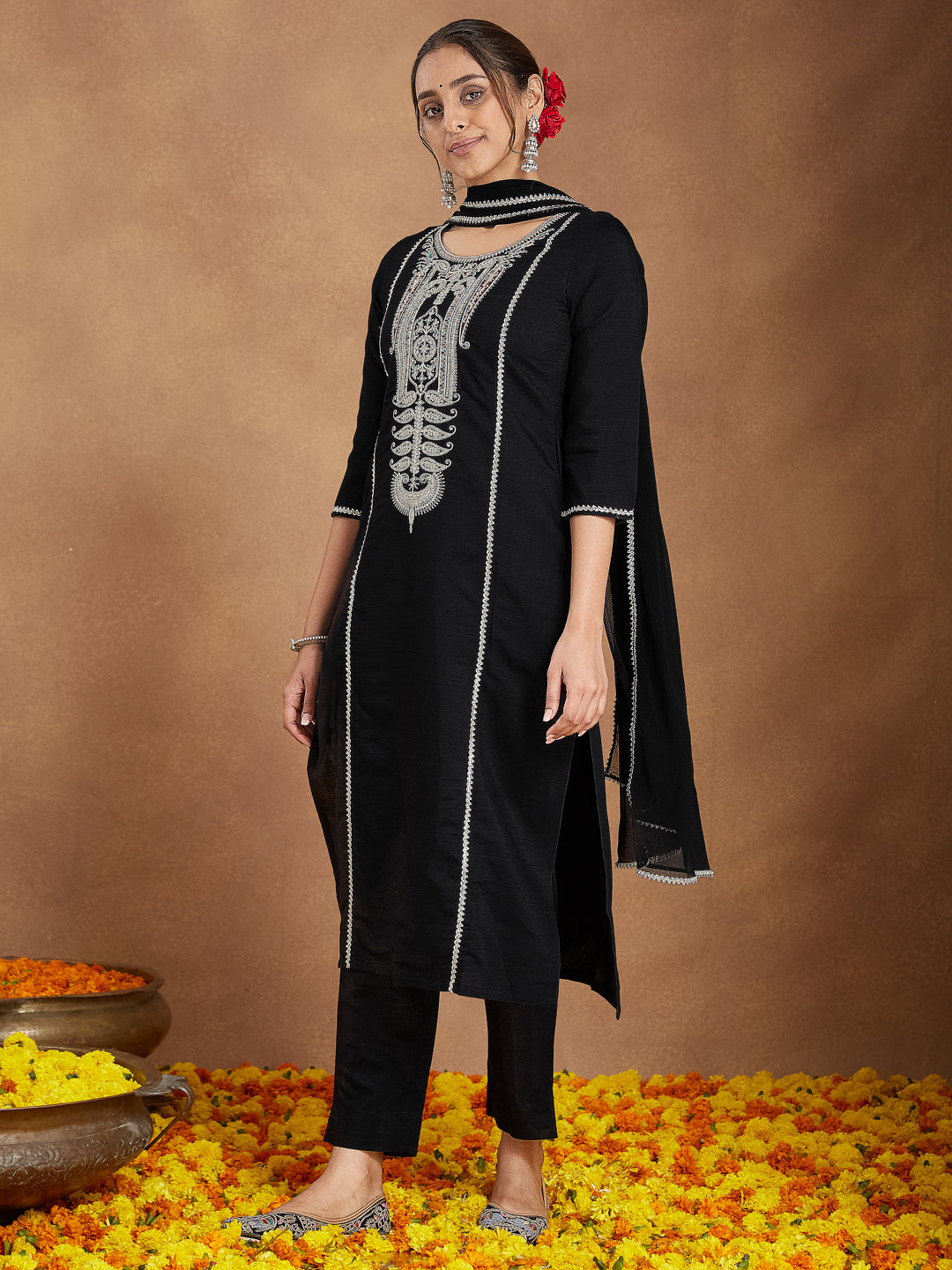 Ninnique Women's Black Silk Blend Embroidered Straight Kurta Set