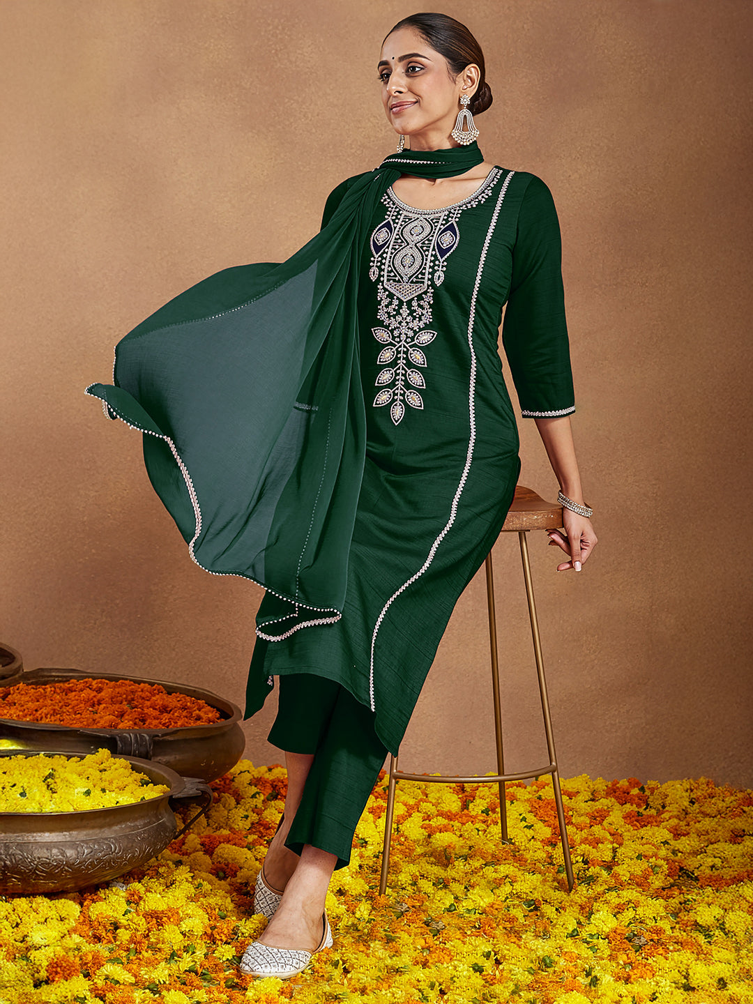 Ninnique Women's Bottle Green Silk Blend Embroidered Straight Kurta Set