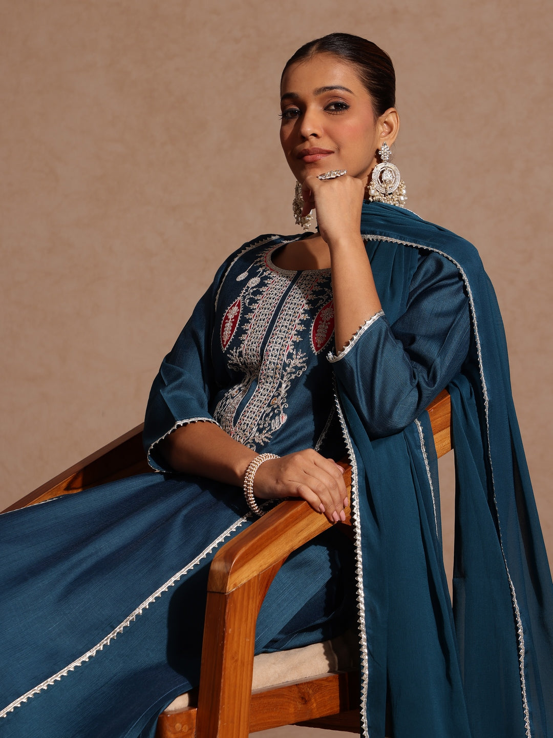 Ninnique Women's Teal Blue Silk Blend Embroidered Straight Kurta Set