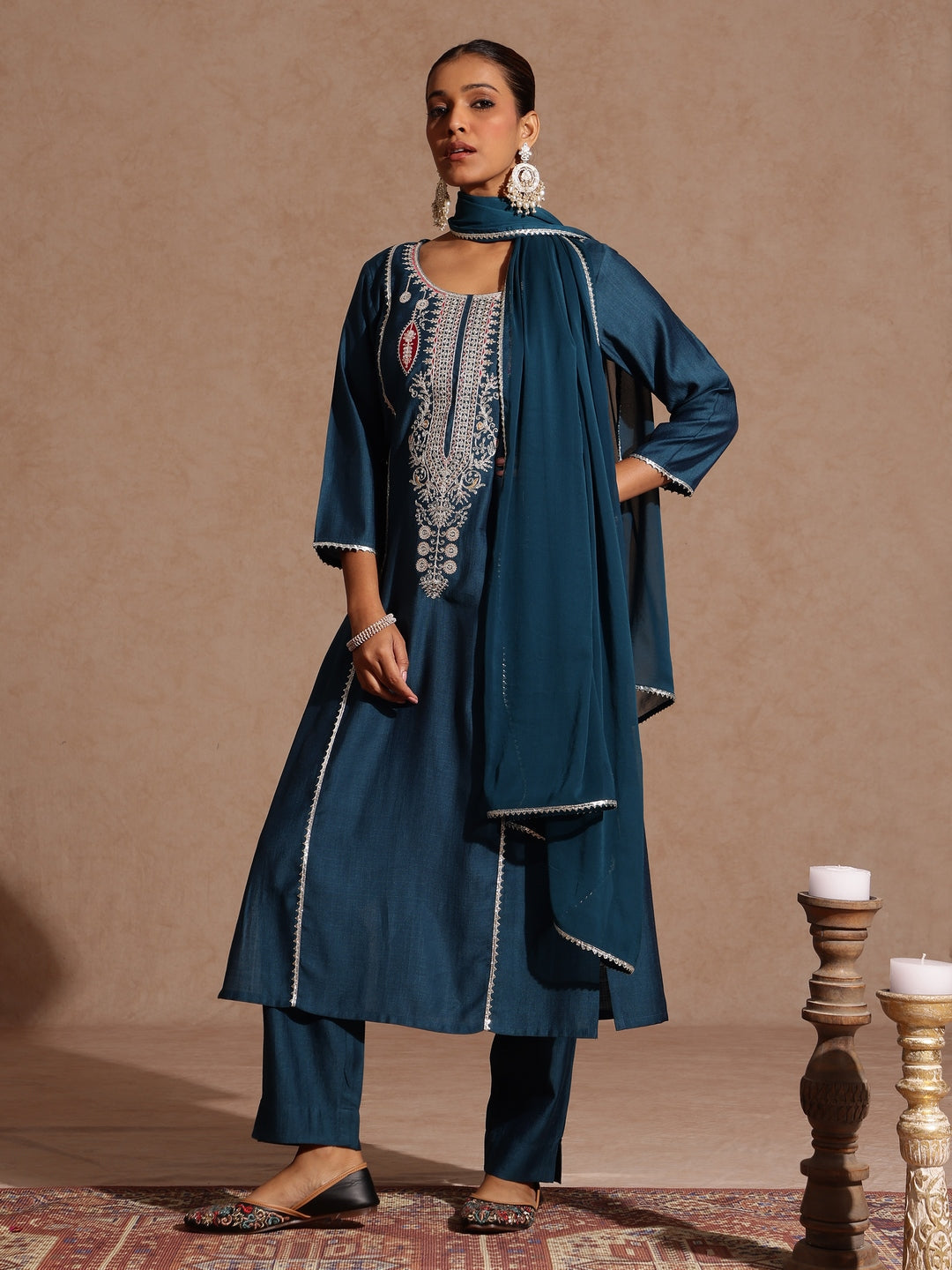 Ninnique Women's Teal Blue Silk Blend Embroidered Straight Kurta Set