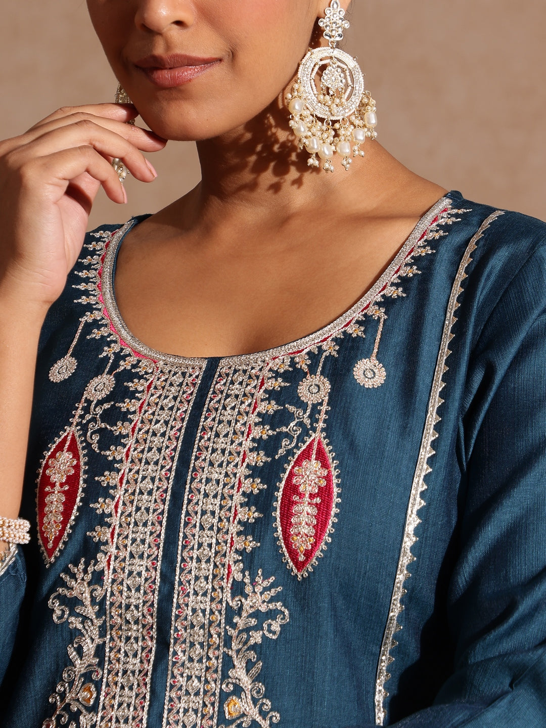 Ninnique Women's Teal Blue Silk Blend Embroidered Straight Kurta Set