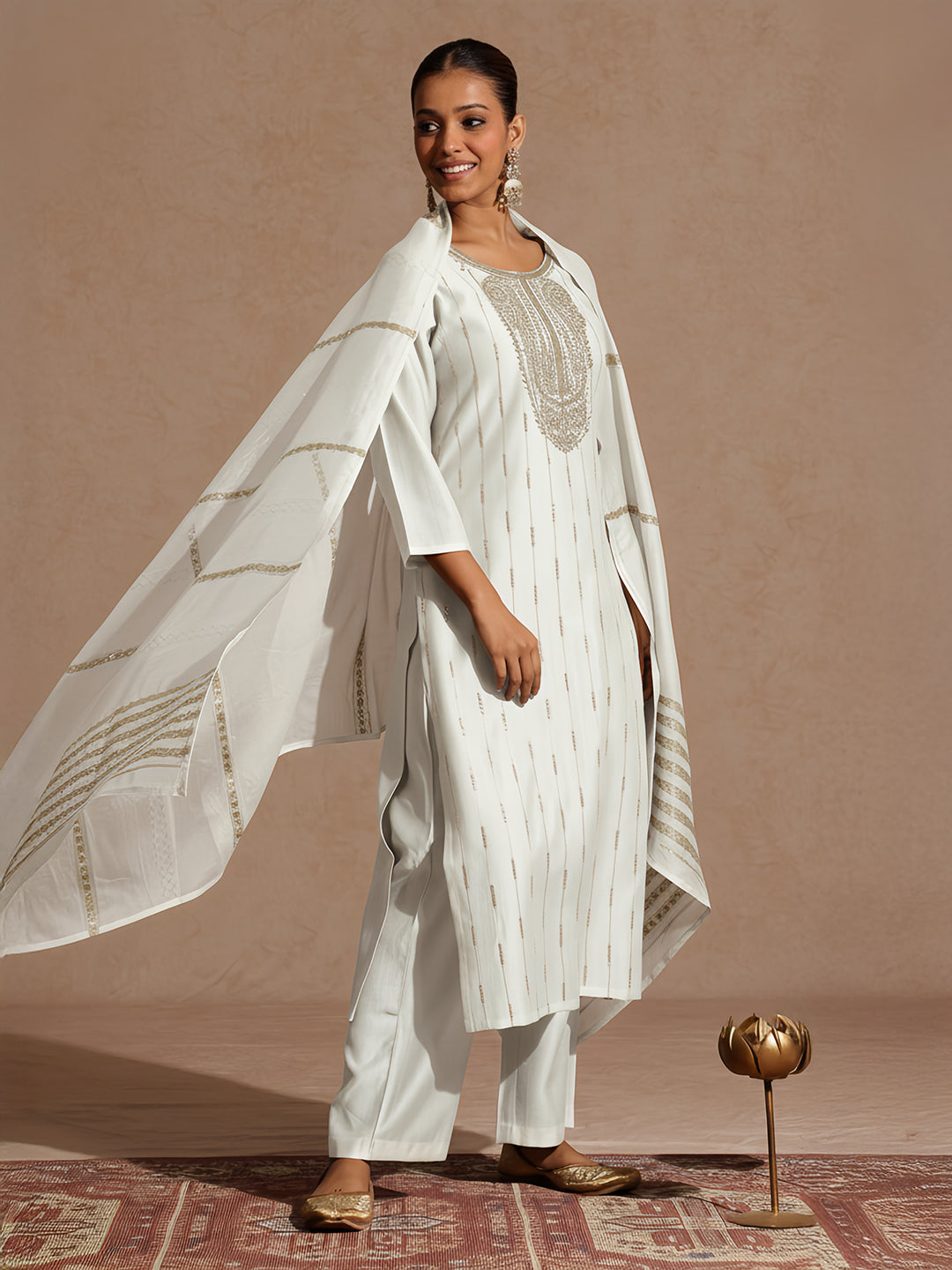 Ninnique Women's Off White Silk Blend Embellished Zari Embroidered Straight Kurta Set