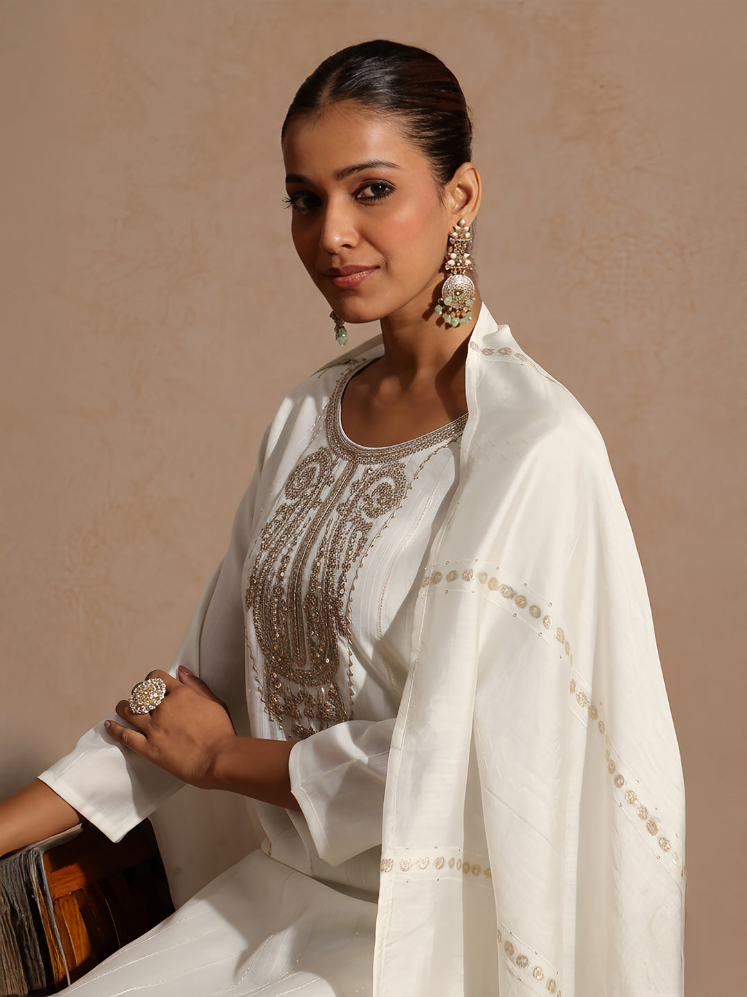 Ninnique Women's Off White Silk Blend Embellished Zari Embroidered Straight Kurta Set