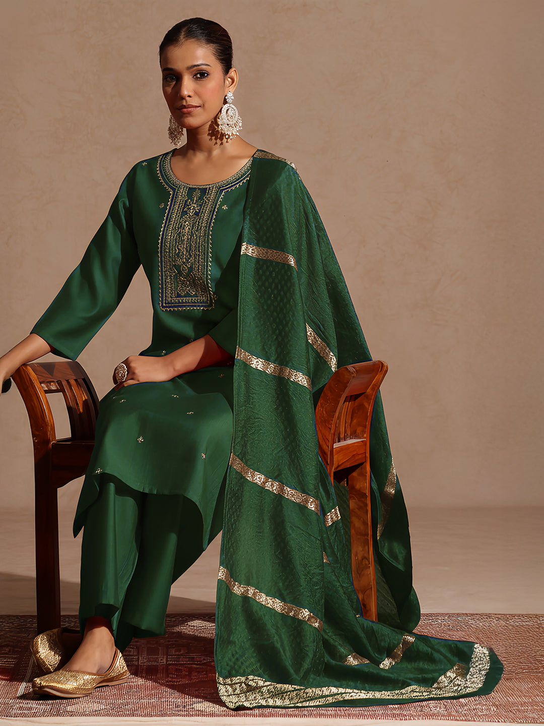 Ninnique Women's Bottle Green Silk Blend Embroidered Straight Kurta Set