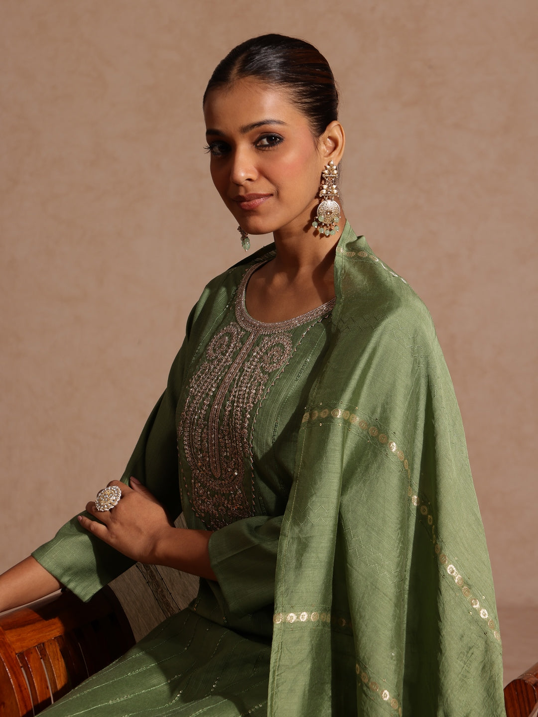 Ninnique Women's Green Silk Blend Embellished Straight Kurta Set