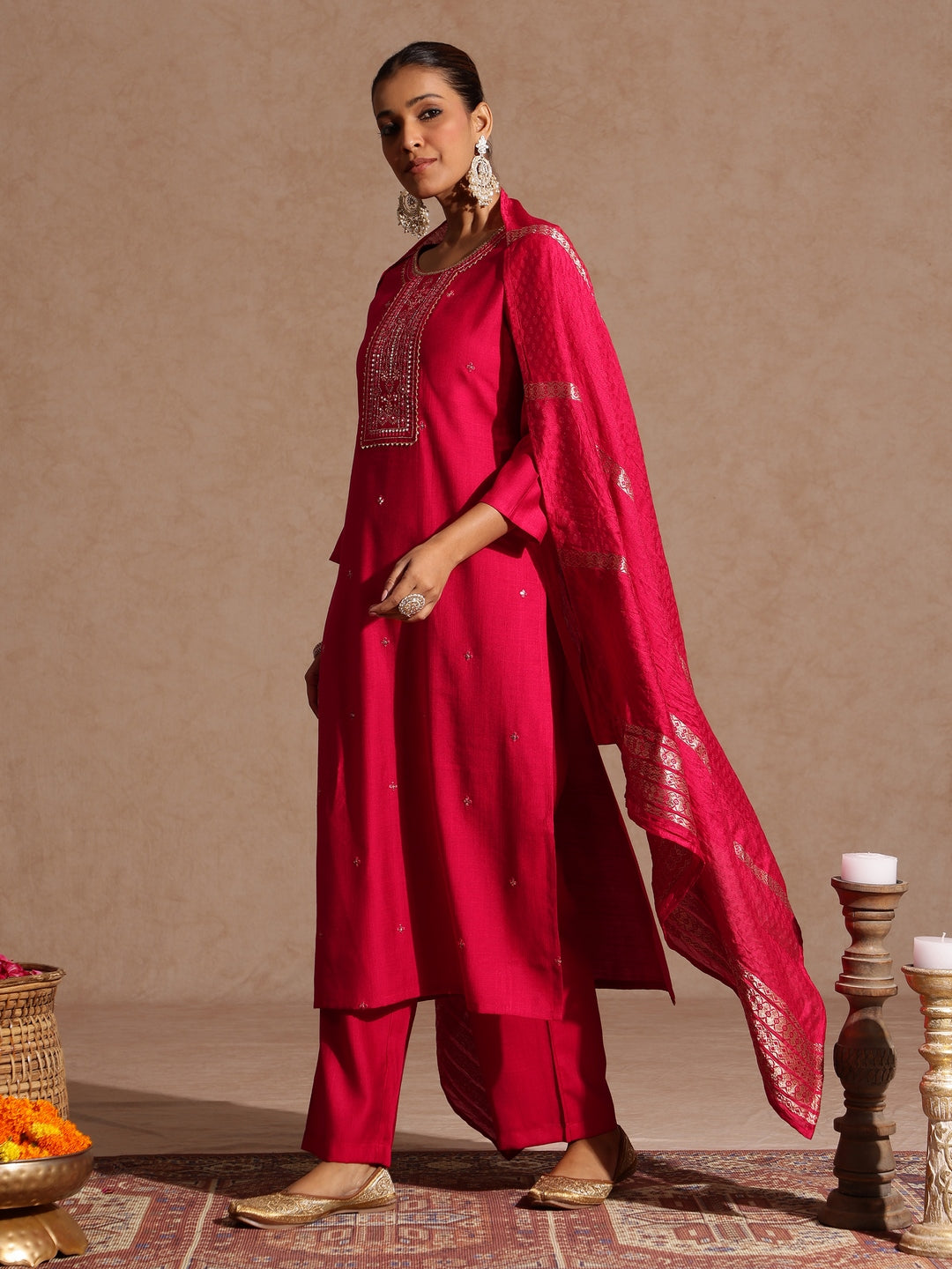 Ninnique Women's Pink Silk Blend Embroidered Straight Kurta Set