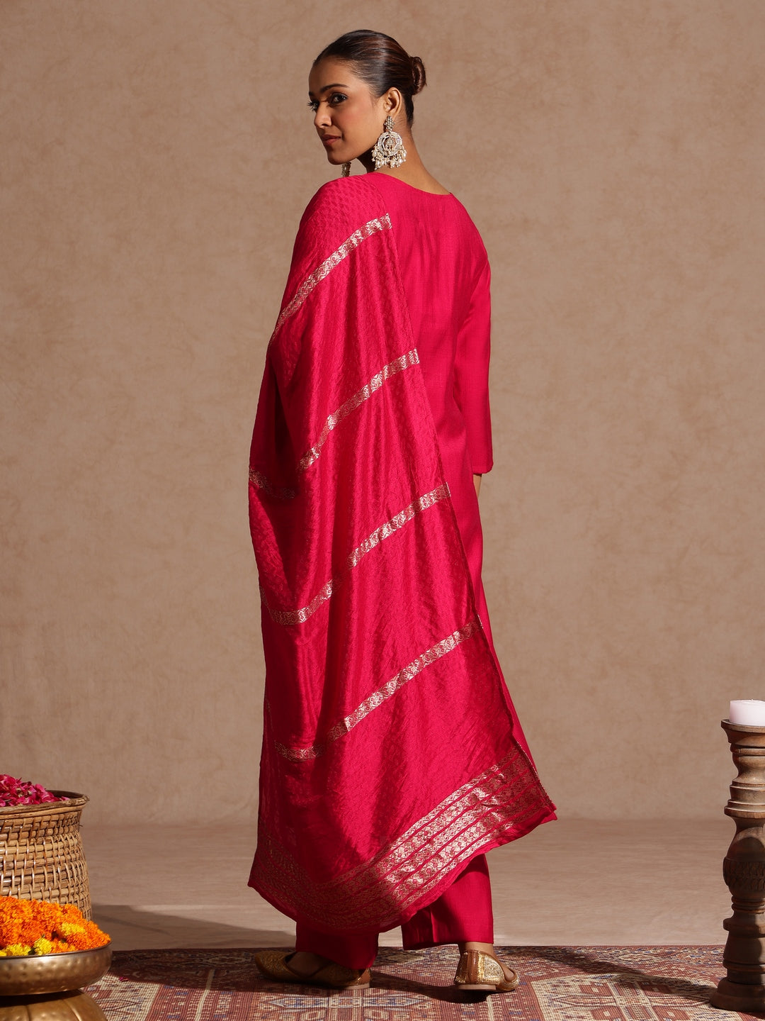 Ninnique Women's Pink Silk Blend Embroidered Straight Kurta Set