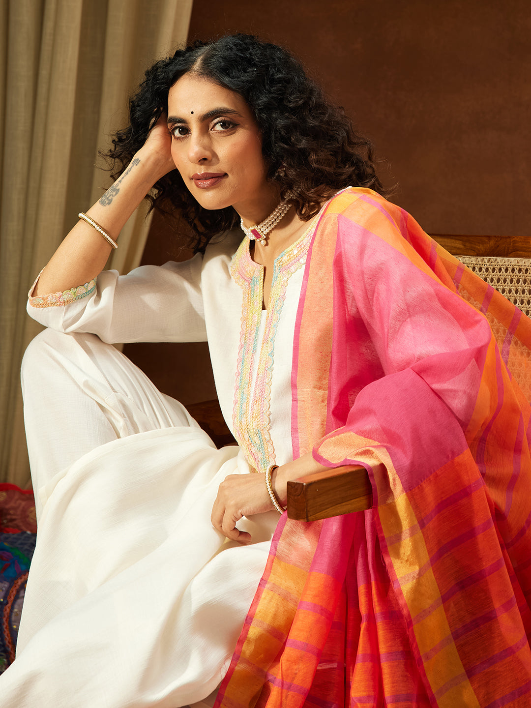 Ninnique Women's Off White Silk Blend Embellished Straight Kurta Set