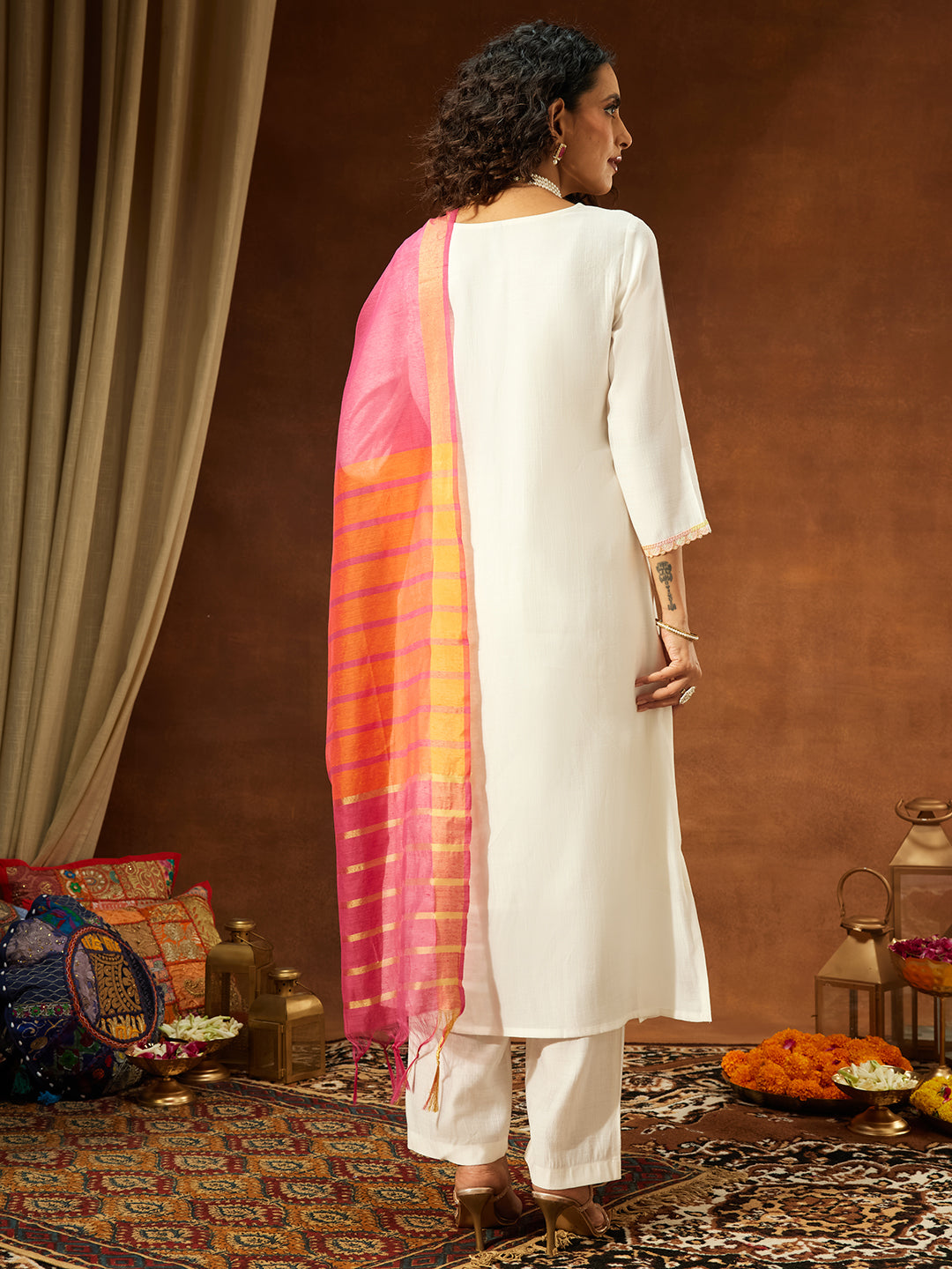 Ninnique Women's Off White Silk Blend Embellished Straight Kurta Set