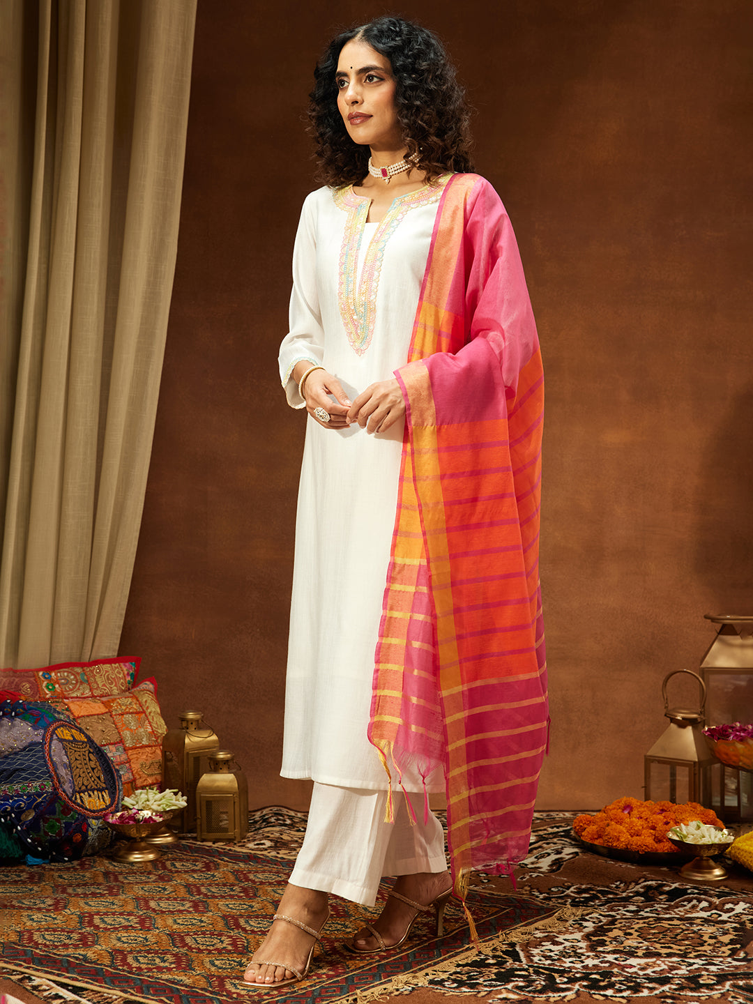 Ninnique Women's Off White Silk Blend Embellished Straight Kurta Set