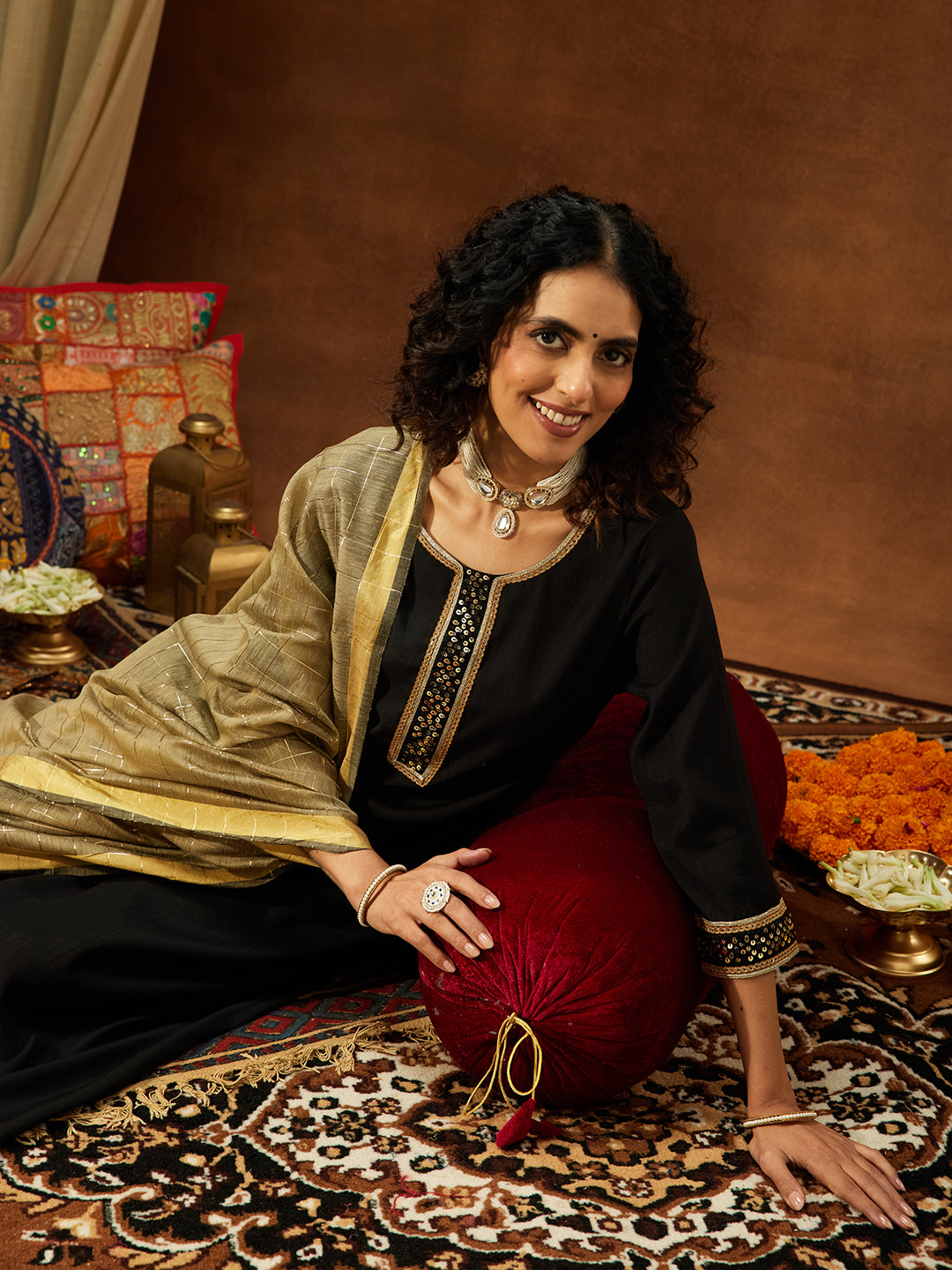 Ninnique Women's Black Silk Blend Embellished Straight Kurta Set