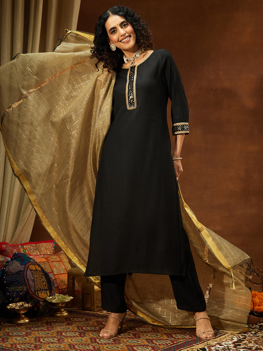 Ninnique Women's Black Silk Blend Embellished Straight Kurta Set