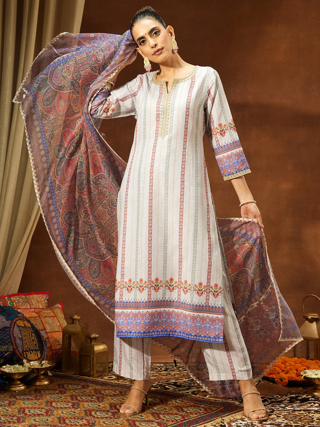 Ninnique Women's Multicolor Cotton Blend Printed Straight Kurta Set