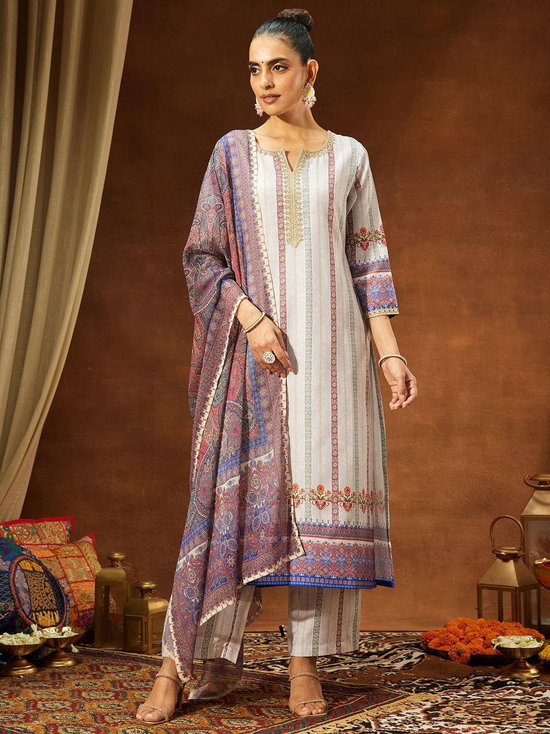 Ninnique Women's Multicolor Cotton Blend Printed Straight Kurta Set