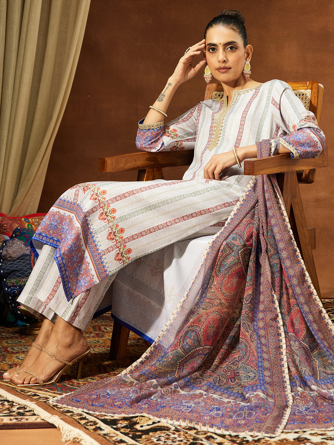 Ninnique Women's Multicolor Cotton Blend Printed Straight Kurta Set