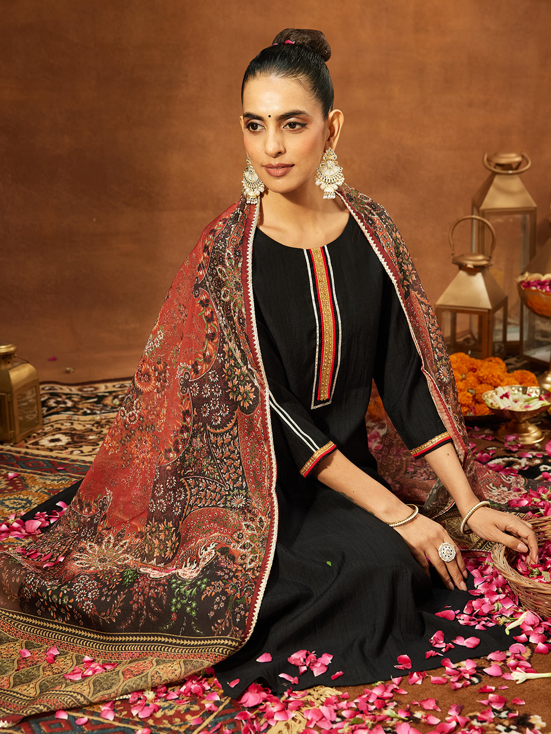 Ninnique Women's Black Silk Blend Embellished Straight Kurta Set